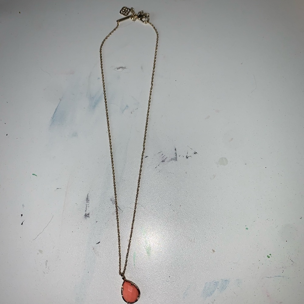 Kendra scott necklace